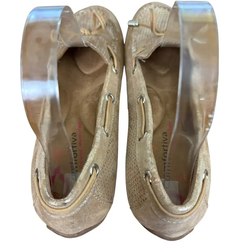Comfortiva Gold Perforated Leather Slip On Flats Loafers Comfort Shoes sz 7 M